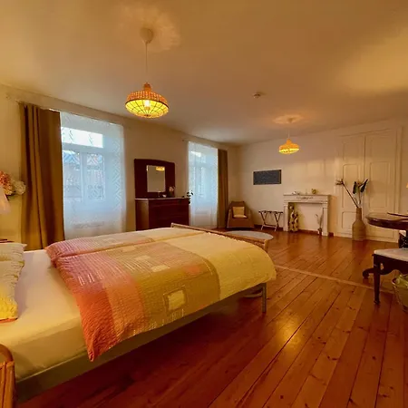 1912 - Wooden - Old Town Apartament Locarno